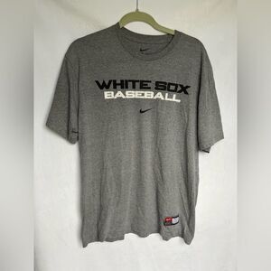 Nike White Socks baseball Tshirt genuine merchandise size Large Gray